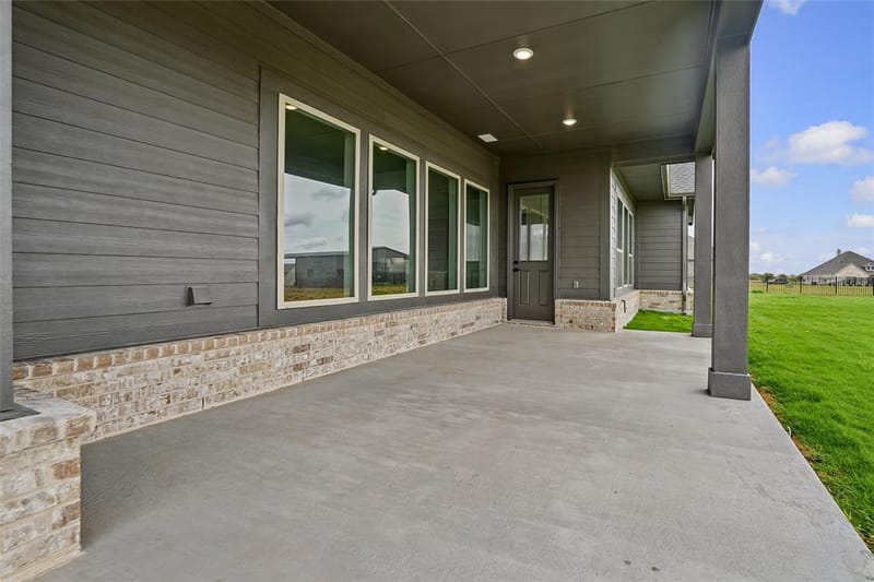 12409 Hornfels Drive, Krum TX 76249 - Photo 32