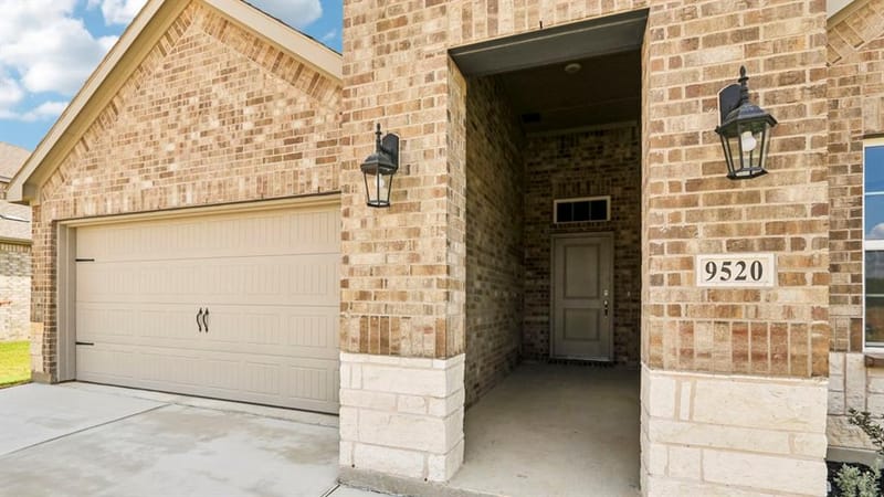 9520 Bently Boulevard, Aubrey TX 76227 - Photo 5