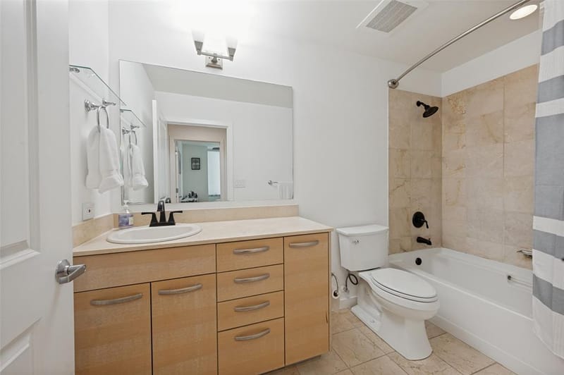 1200 Main Street # 1207, Dallas TX 75202 - Photo 11