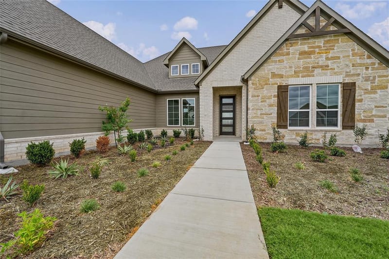 12417 Hornfels Drive, Krum TX 76249 - Photo 5