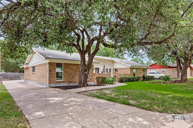4905 Granite Shoals Avenue, Fort Worth TX 76103 - Photo 7
