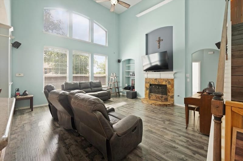 6705 Glade Drive, Arlington TX 76001 - Photo 12