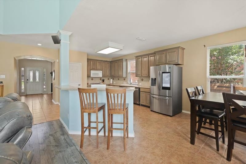 6705 Glade Drive, Arlington TX 76001 - Photo 9