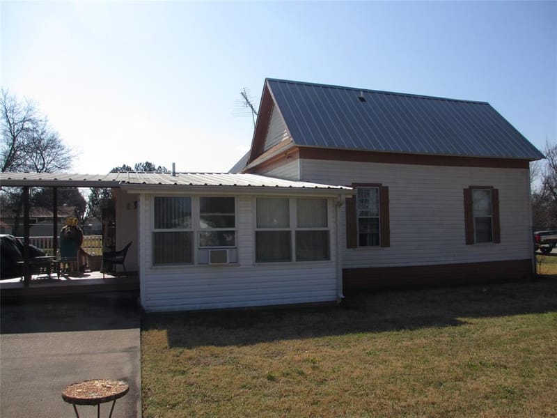 608 N Colorado Street, Whitney TX 76692 - Photo 6