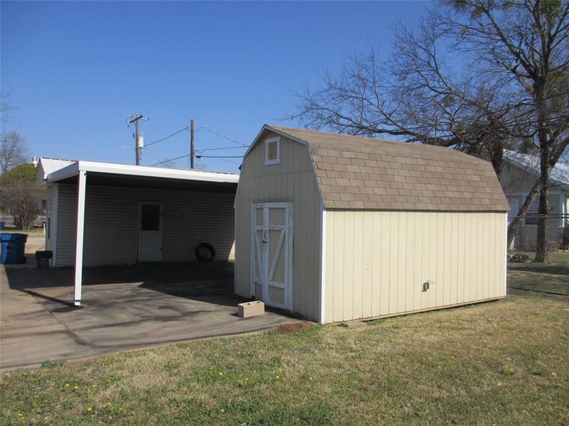 608 N Colorado Street, Whitney TX 76692 - Photo 9