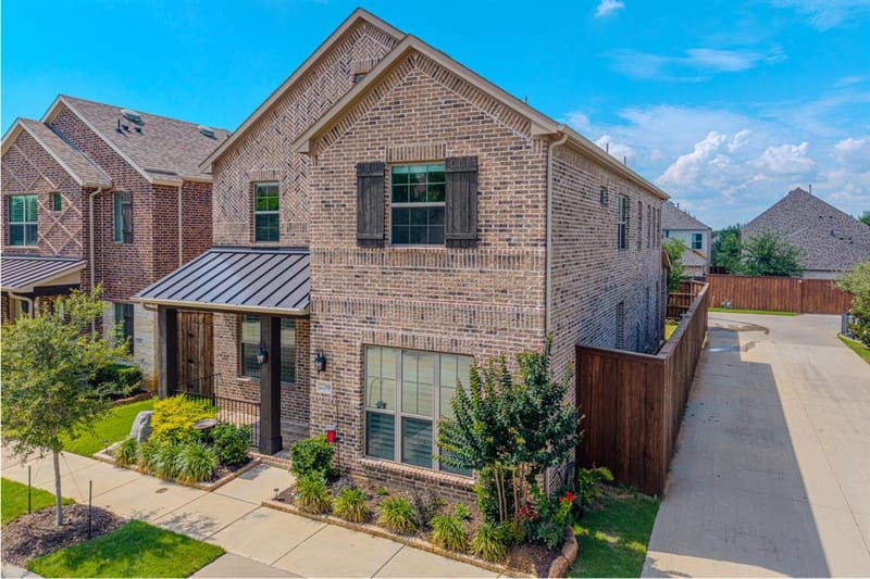 2208 N Royal Crecent Drive N, Flower Mound TX 75028 - Photo 6