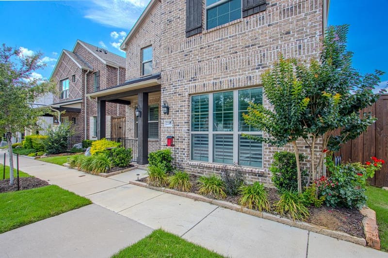 2208 N Royal Crecent Drive N, Flower Mound TX 75028 - Photo 7