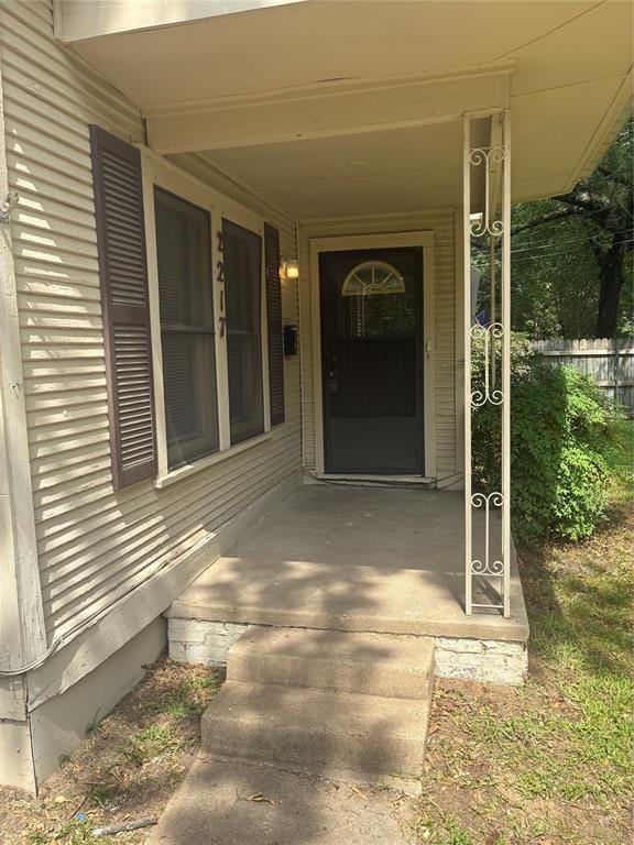 2217 Simpson Street, Paris TX 75460 - Photo 2
