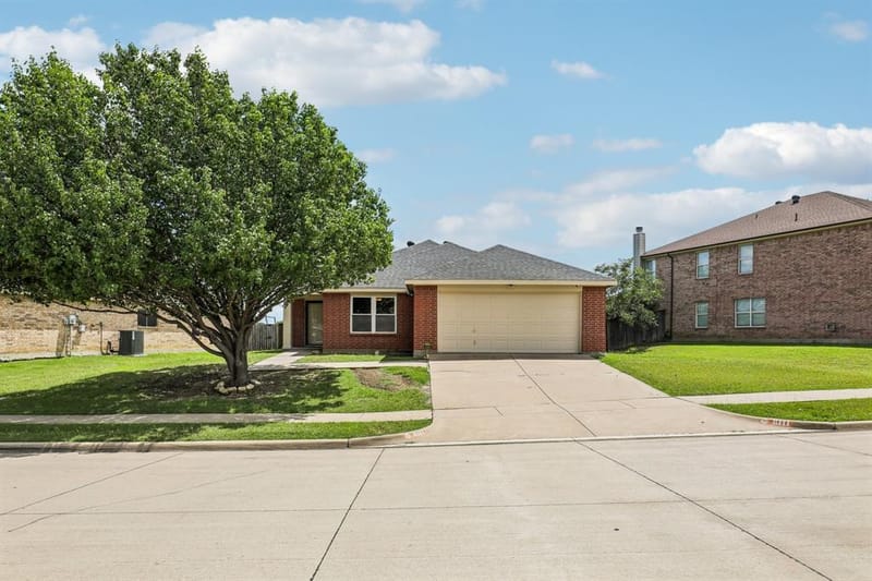 8111 Macgregor Drive, Arlington TX 76002 - Photo 26