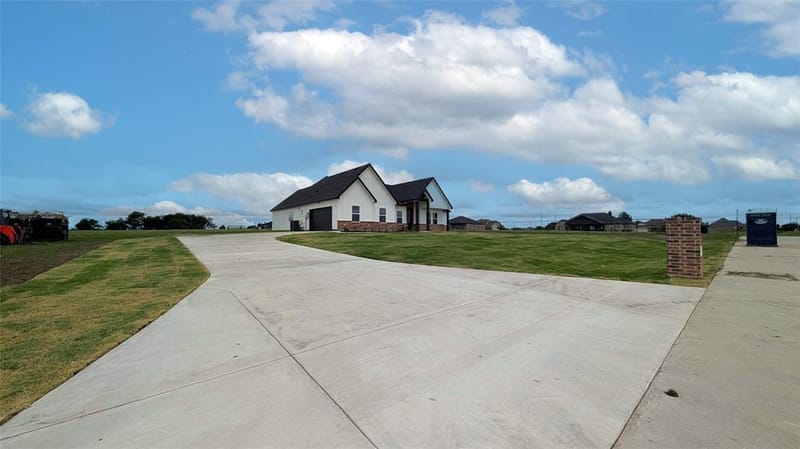 3296 Escobar Circle, Greenville TX 75401 - Photo 4