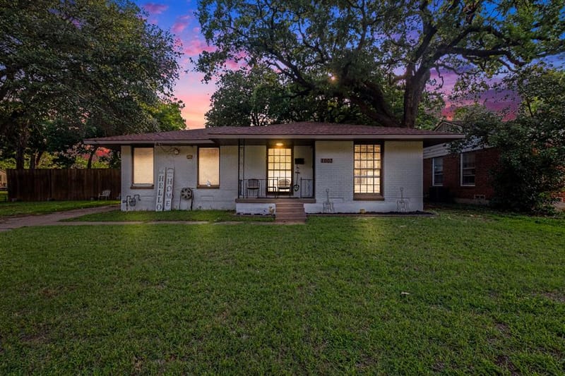 1003 Ash Street, Irving TX 75060 - Photo 3
