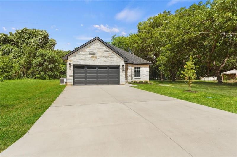 203 Kalura Way, Tool TX 75143 - Photo 2