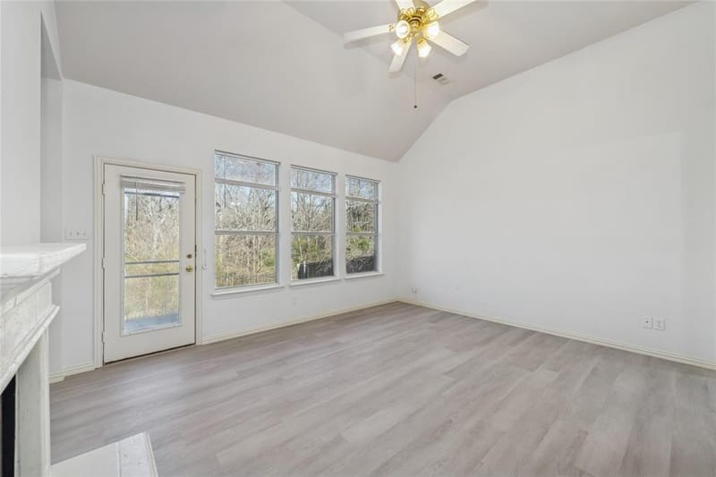 4921 Kingfisher Lane, Mesquite TX 75181 - Photo 9