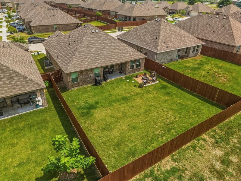 1210 Grand View Drive, Ennis TX 75119 - Photo 33