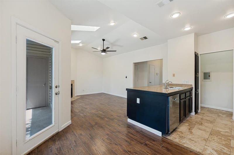 7340 Skillman Street # 1014, Dallas TX 75231 - Photo 17