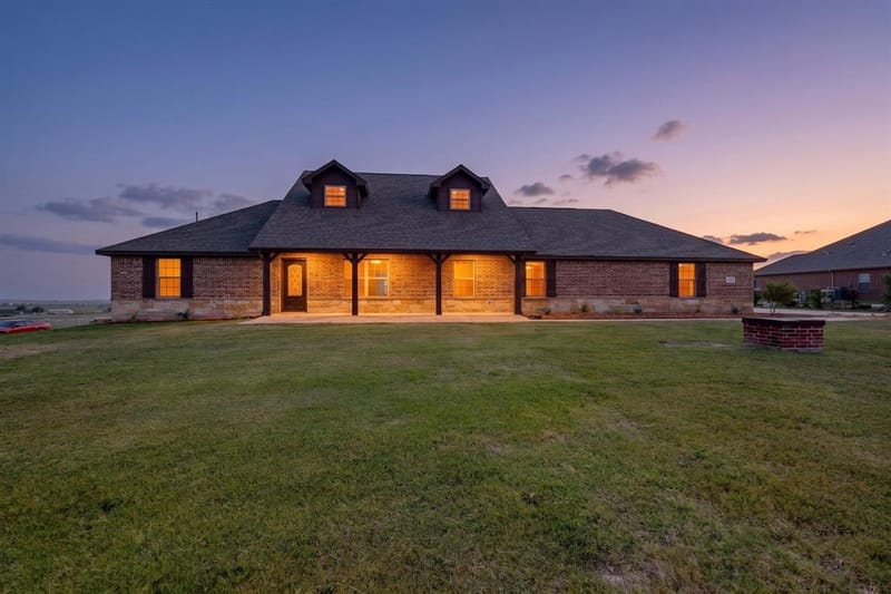 186 County Road 4430, Rhome TX 76078 - Photo 2