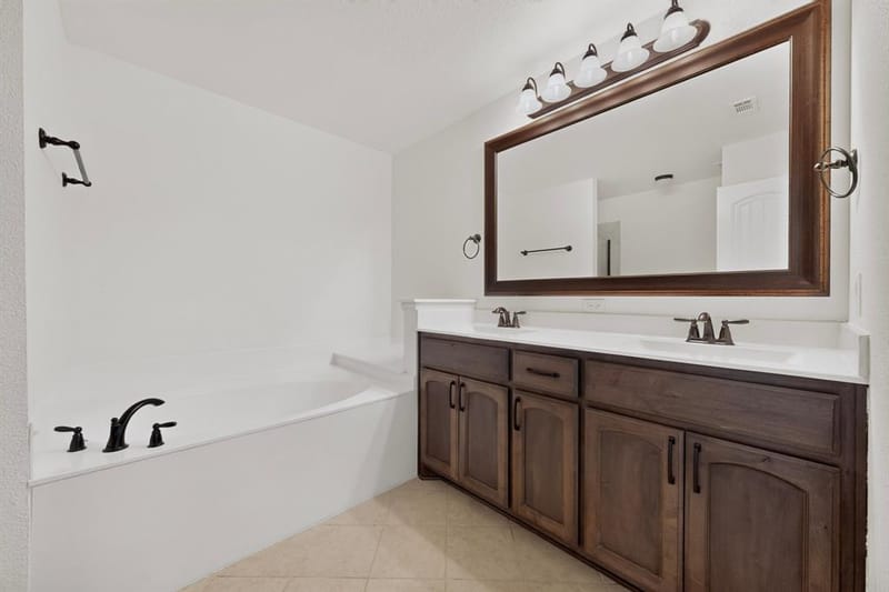 186 County Road 4430, Rhome TX 76078 - Photo 17