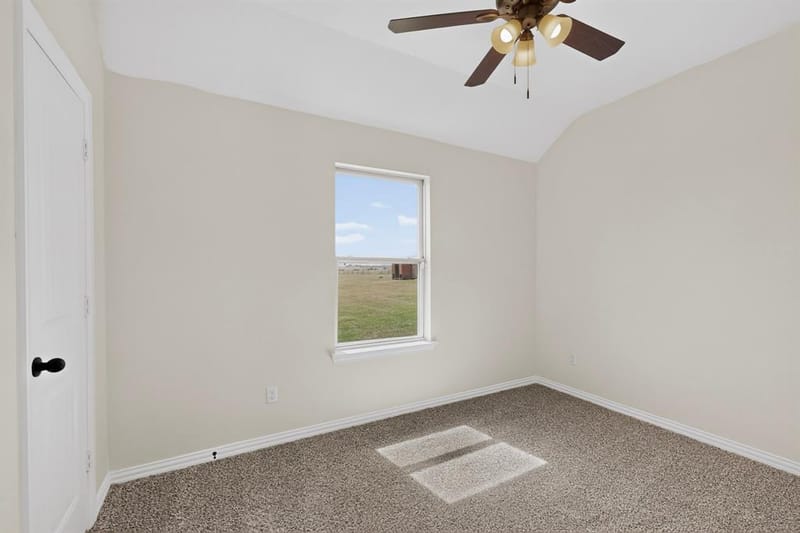 186 County Road 4430, Rhome TX 76078 - Photo 32