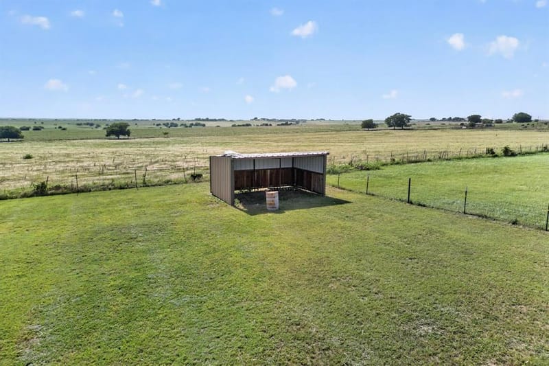 186 County Road 4430, Rhome TX 76078 - Photo 40