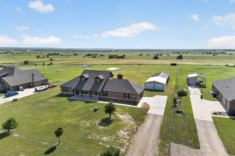 186 County Road 4430, Rhome TX 76078 - Photo 39