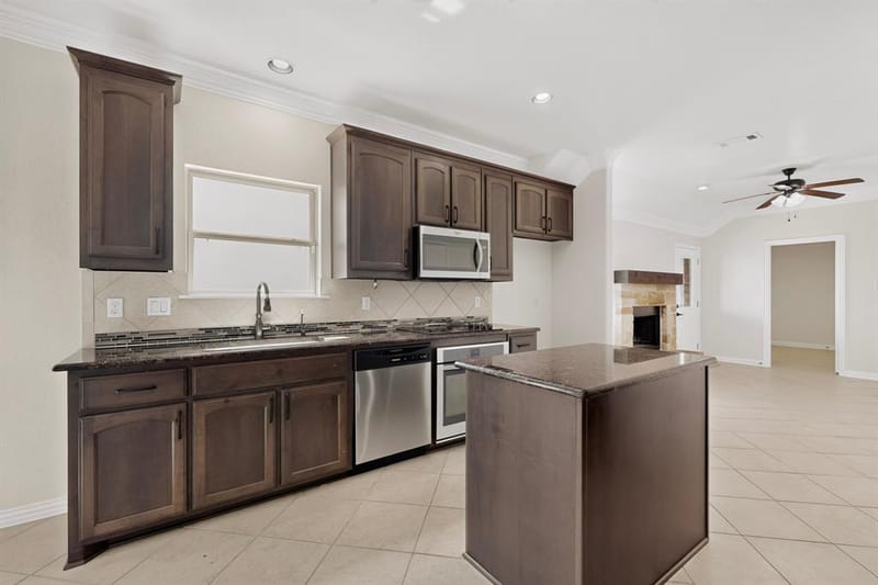 186 County Road 4430, Rhome TX 76078 - Photo 8