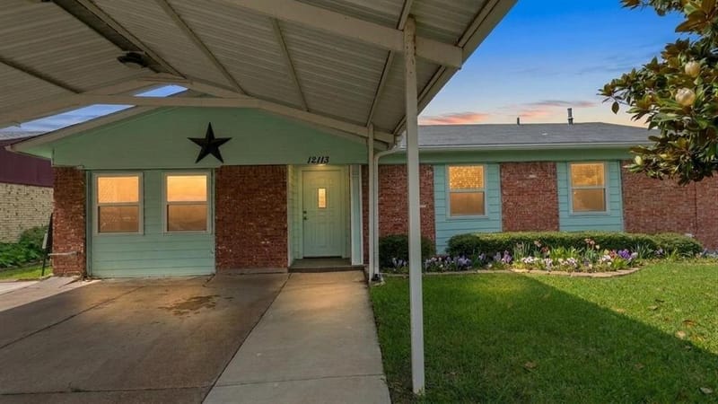 12113 Baron Drive, Balch Springs TX 75180 - Photo 2