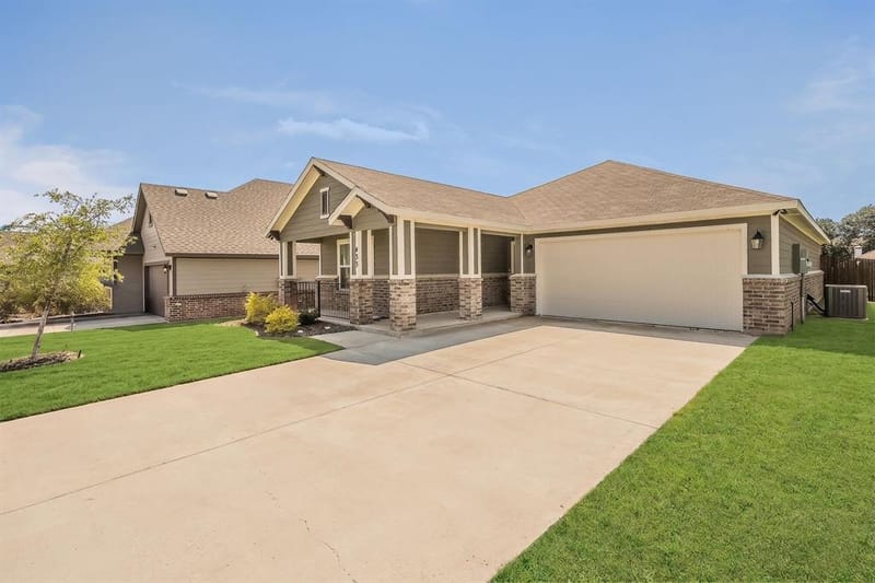 433 Rose Avenue, Cleburne TX 76033 - Photo 33