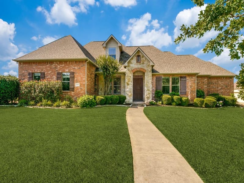 4304 Tree House Lane, Corinth TX 76208 - Photo 2