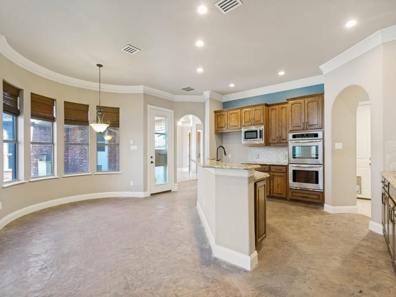 4304 Tree House Lane, Corinth TX 76208 - Photo 10