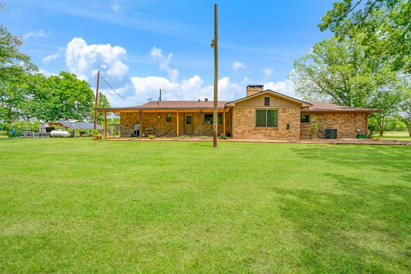 848 CR 15300, Deport TX 75435 - Photo 22