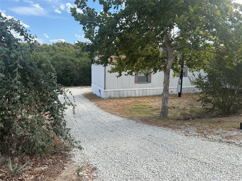 1321 Phoenix Court, Granbury TX 76048