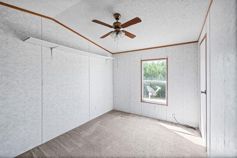 1321 Phoenix Court, Granbury TX 76048 - Photo 19