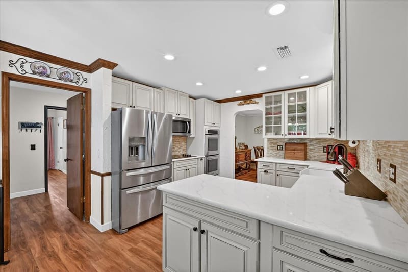 2214 Ravinia Drive, Arlington TX 76012 - Photo 5