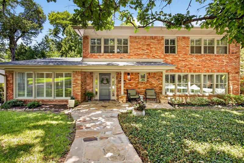 3712 Fox Hollow Street, Fort Worth TX 76109 - Photo 3