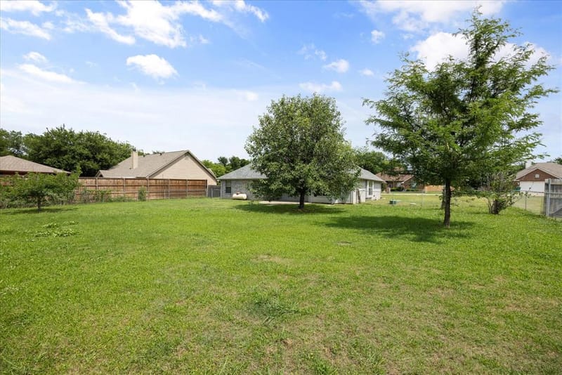 1904 Lazy Court, Granbury TX 76048 - Photo 27