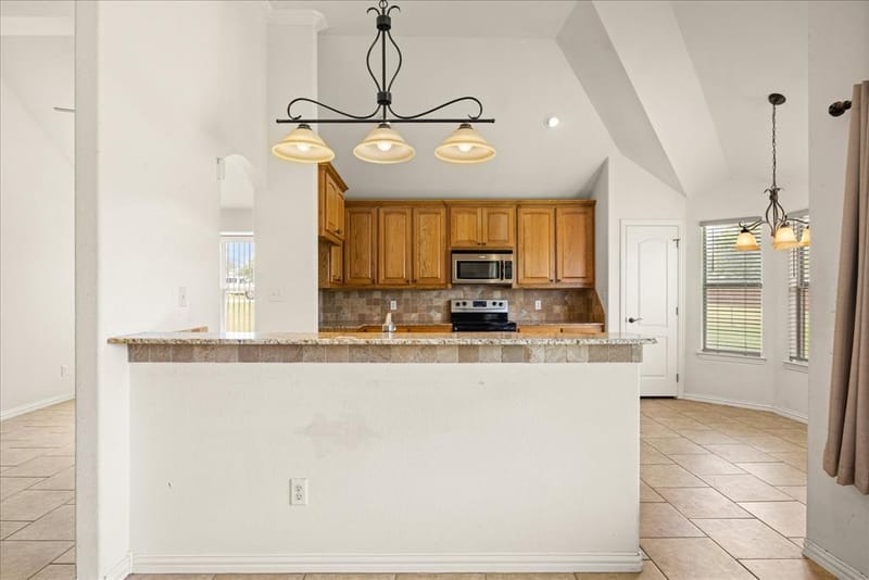 1904 Lazy Court, Granbury TX 76048 - Photo 5