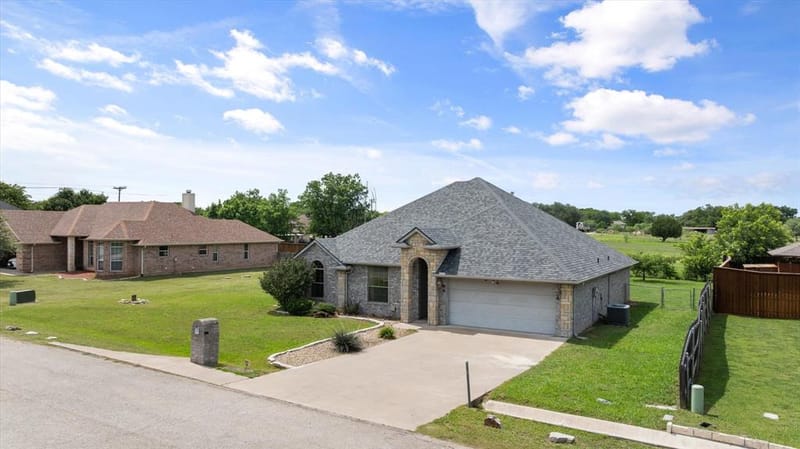 1904 Lazy Court, Granbury TX 76048 - Photo 34