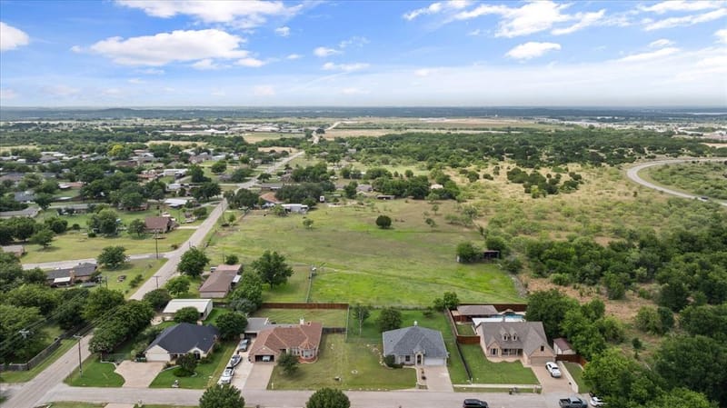 1904 Lazy Court, Granbury TX 76048 - Photo 33
