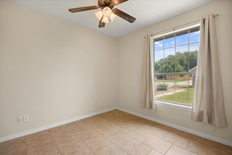 1904 Lazy Court, Granbury TX 76048 - Photo 19