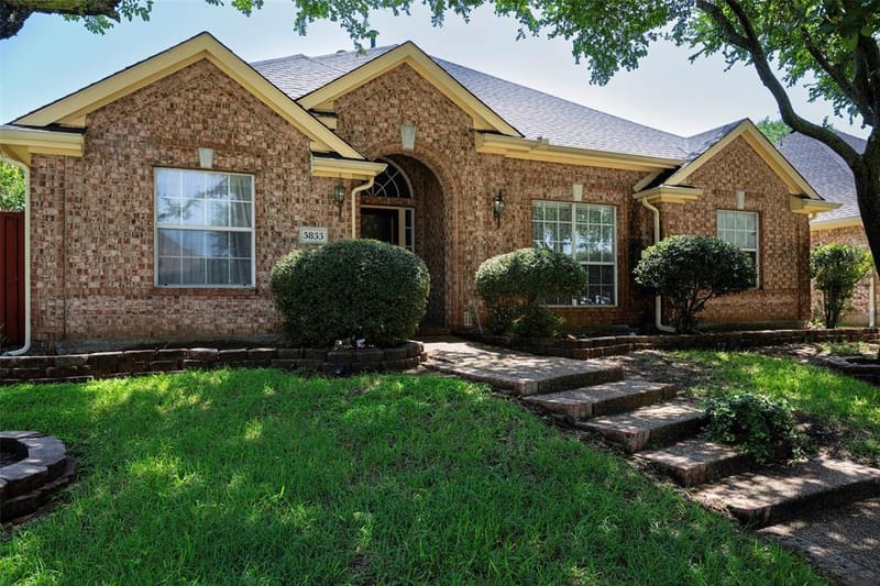 5833 Legend Lane, The Colony TX 75056 - Photo 3