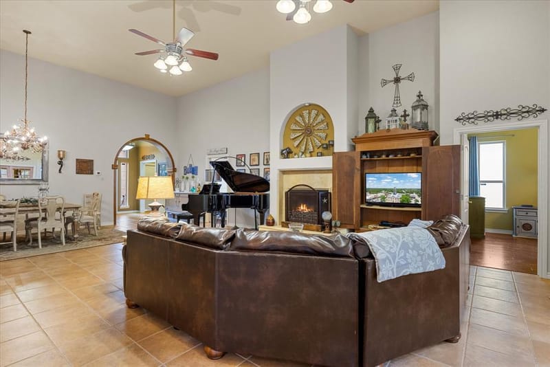 110 Valley View, Glen Rose TX 76043 - Photo 9