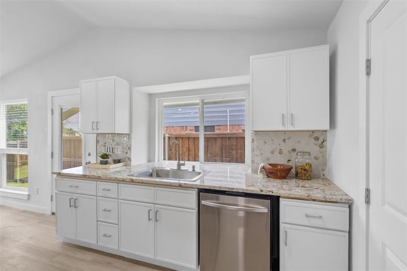 212 Mapleridge Drive, Rockwall TX 75032 - Photo 8