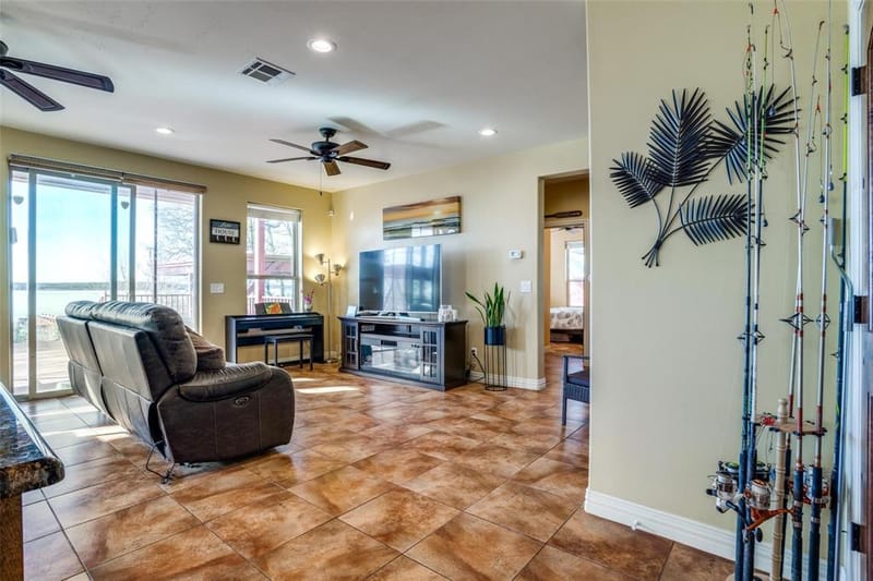 10040 Brinwood Drive, Wills Point TX 75169 - Photo 8