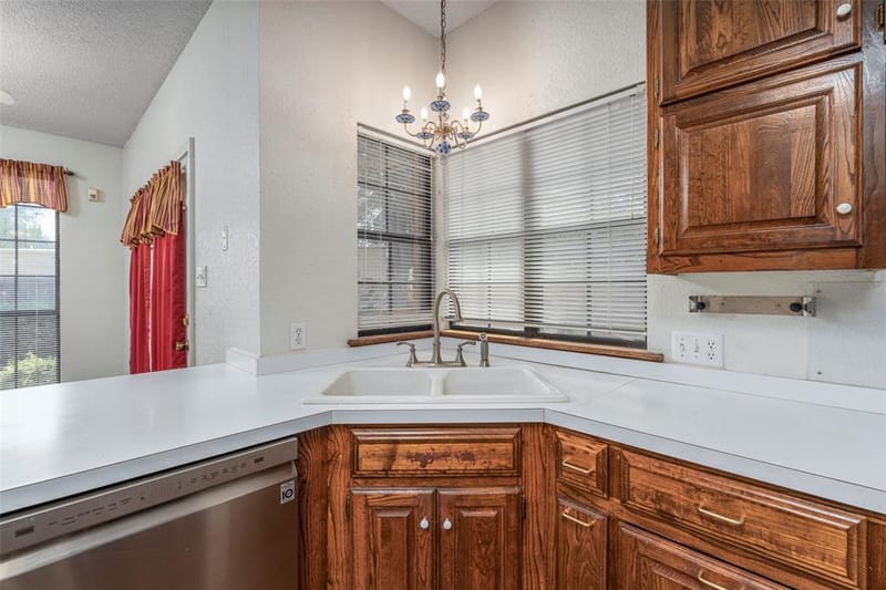 7454 Queensbury Circle, Fort Worth TX 76133 - Photo 12