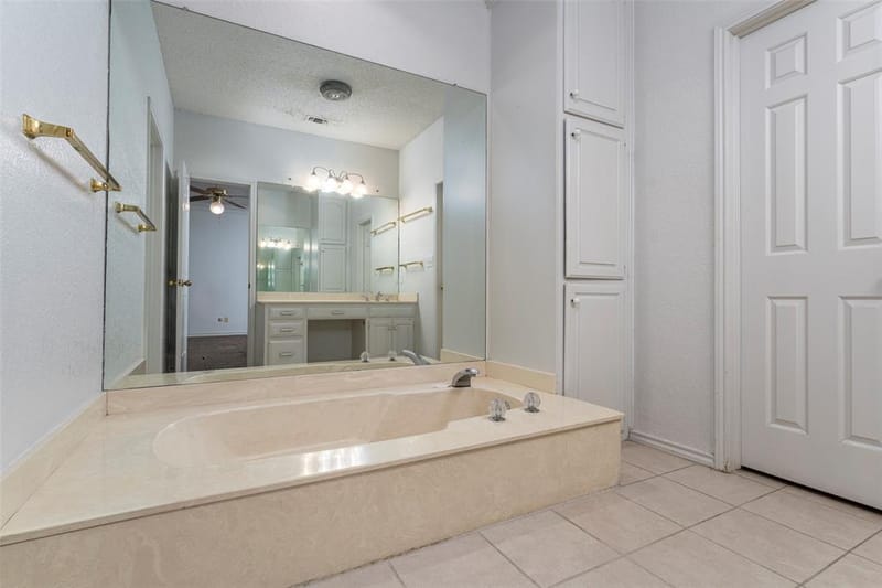 7454 Queensbury Circle, Fort Worth TX 76133 - Photo 20