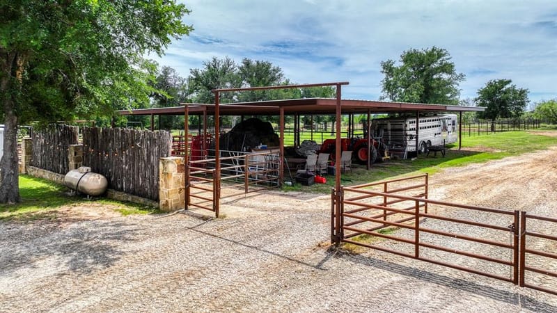 1060 Young Bend Road, Brock TX 76087 - Photo 36