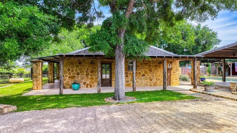 1060 Young Bend Road, Brock TX 76087 - Photo 8