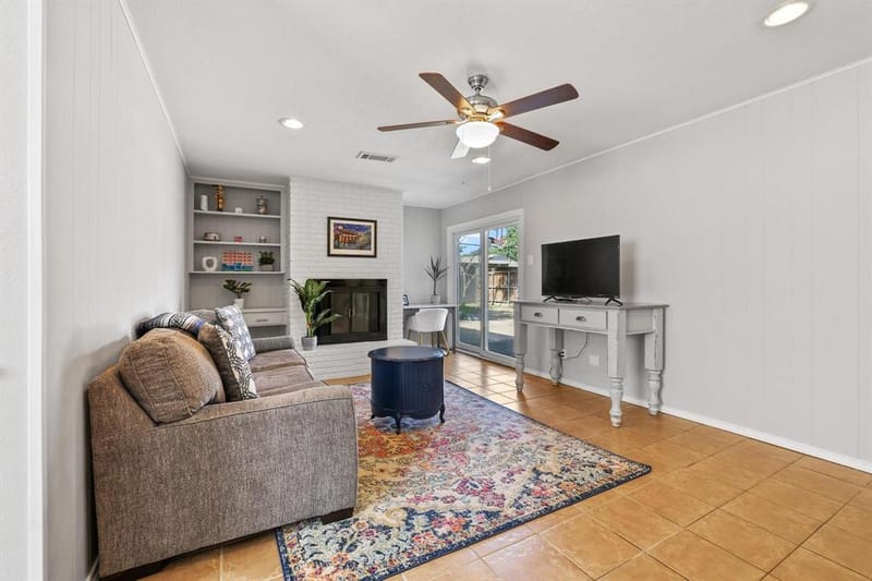 10621 Mapleridge Drive, Dallas TX 75238 - Photo 14