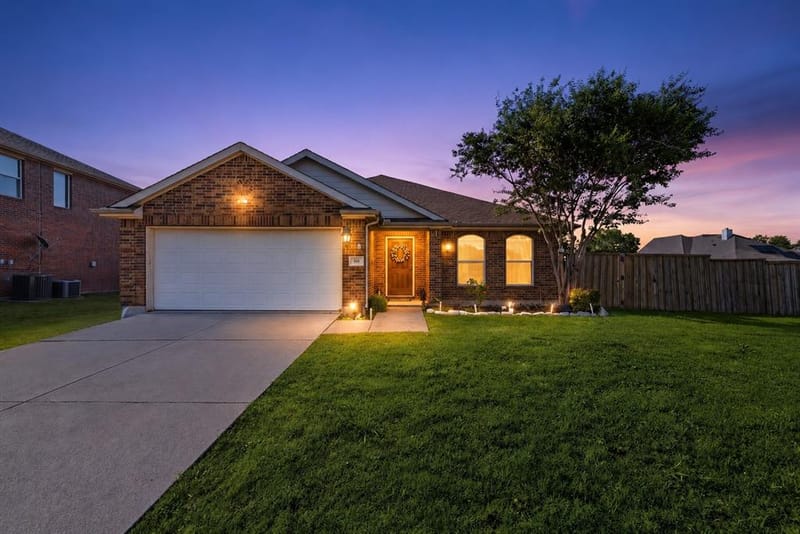 301 Long Prairie Drive, Forney TX 75126