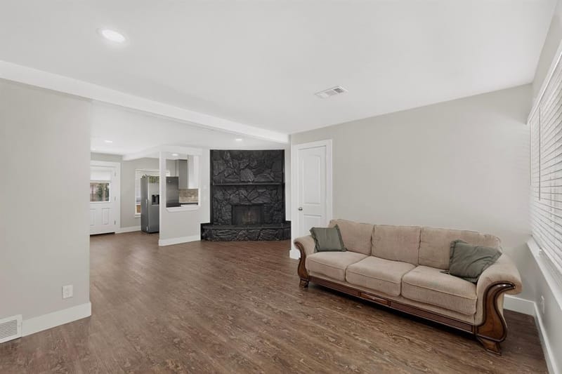 2310 Costa Mesa Drive, Dallas TX 75228 - Photo 4